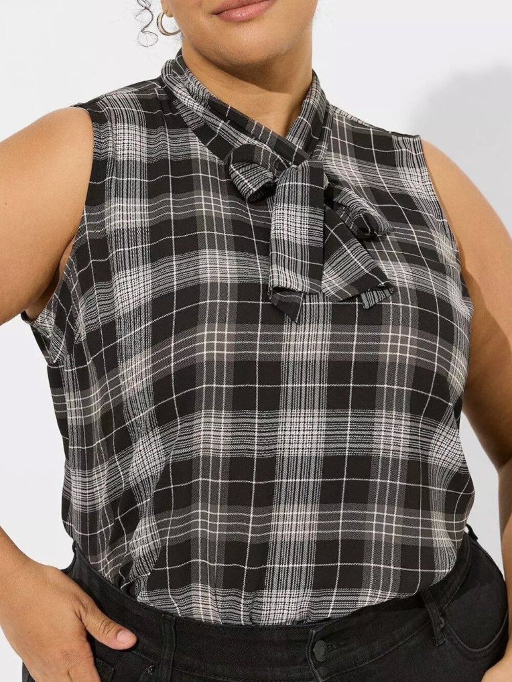 TORRID 4 Plus Size Sleeveless Blouse Black Gray Pink Plaid Tie Neck Bow Work 4X